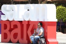 В развлекательной зоне F1 Village в Баку (Фотосессия)