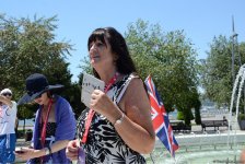 В развлекательной зоне F1 Village в Баку проходит автограф-сессия пилотов Формулы-1 (ФОТО)