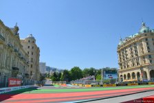 Второй день заезда Формулы-1 в рамках Гран-при Азербайджана (ФОТОСЕССИЯ)