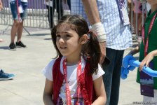 В развлекательной зоне F1 Village в Баку проходит автограф-сессия пилотов Формулы 1 (ФОТОСЕССИЯ)