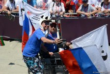 В развлекательной зоне F1 Village в Баку проходит автограф-сессия пилотов Формулы 1 (ФОТОСЕССИЯ)