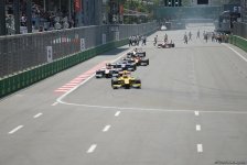В Баку стартовала вторая гонка в классе FIA Formula-2 (ФОТО)