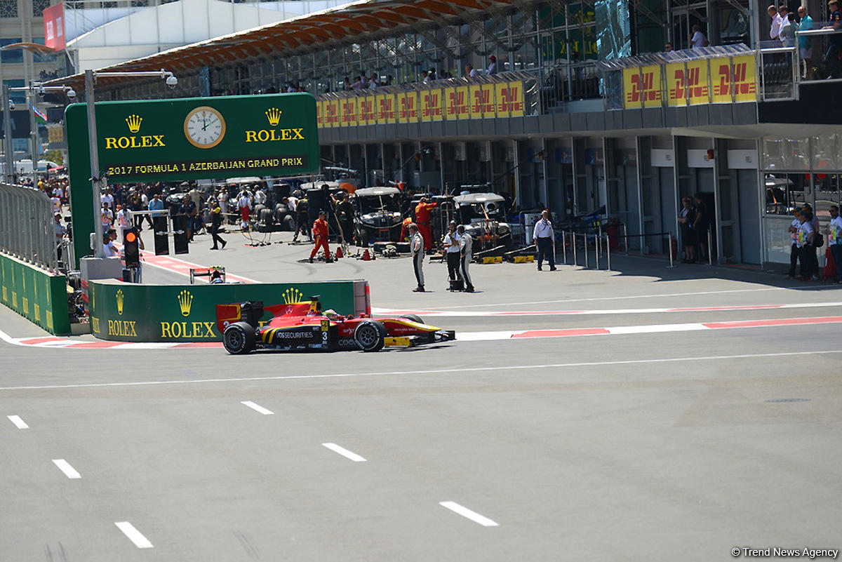 В Баку стартовала вторая гонка в классе FIA Formula-2 (ФОТО)