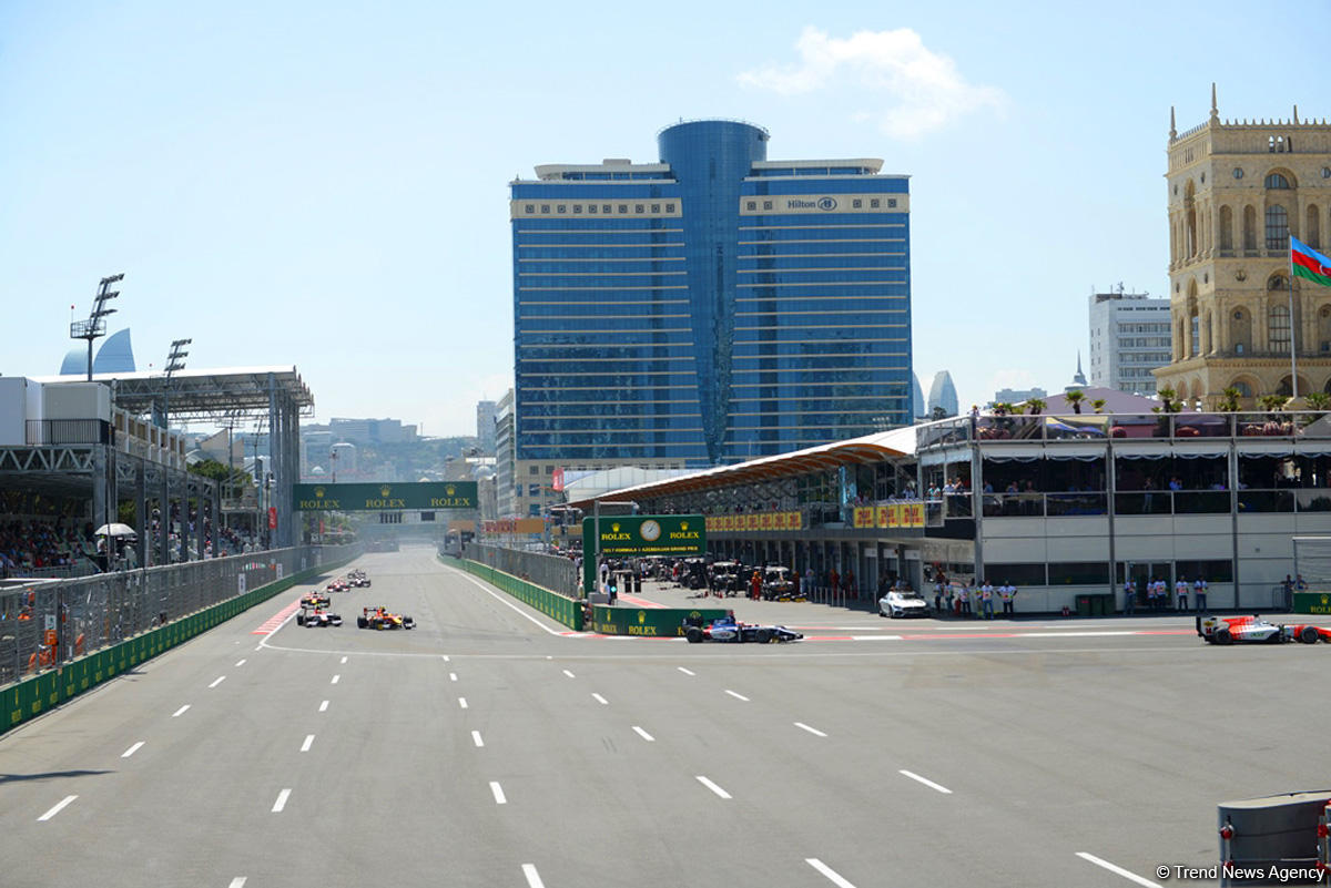 В Баку стартовала вторая гонка в классе FIA Formula-2 (ФОТО)