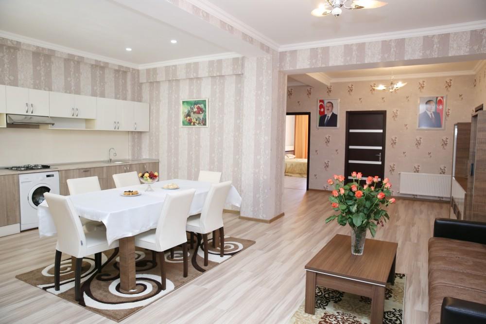 Первый вице-президент Азербайджана Мехрибан Алиева приняла участие в церемонии выдачи новых квартир семьям вынужденных переселенцев (ФОТО)