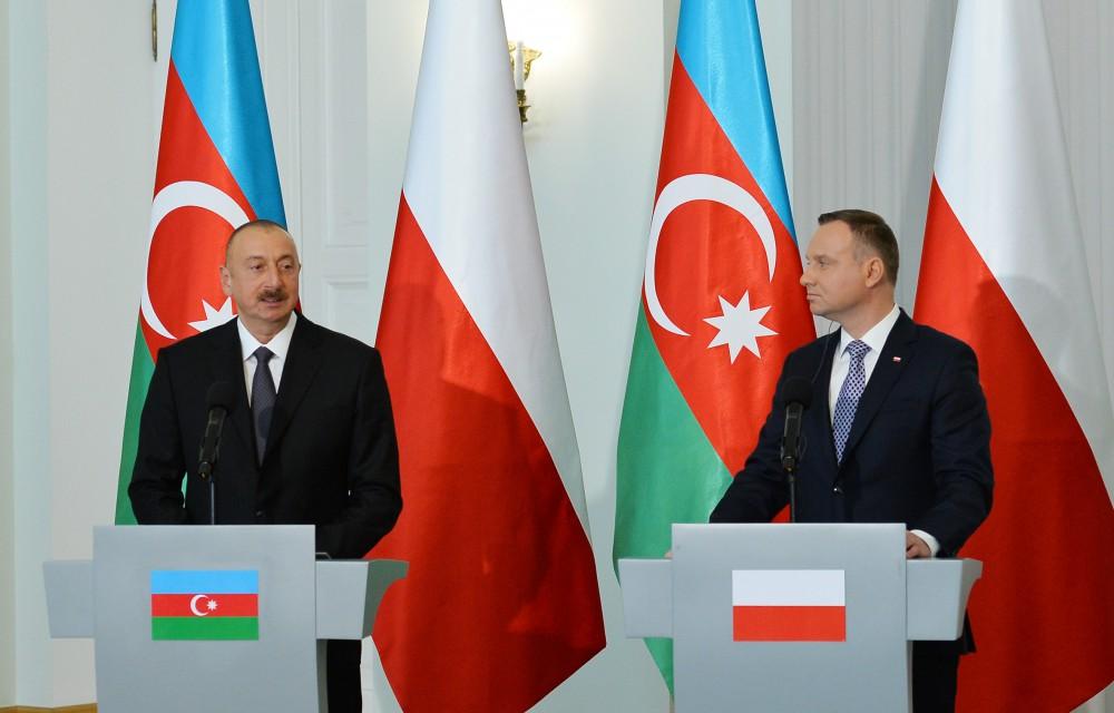 Президенты Азербайджана и Польши выступили с заявлениями для печати (ФОТО) (версия 2)