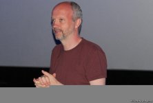 Только жесты и мимика: немецкий режиссер в Баку (ФОТО)