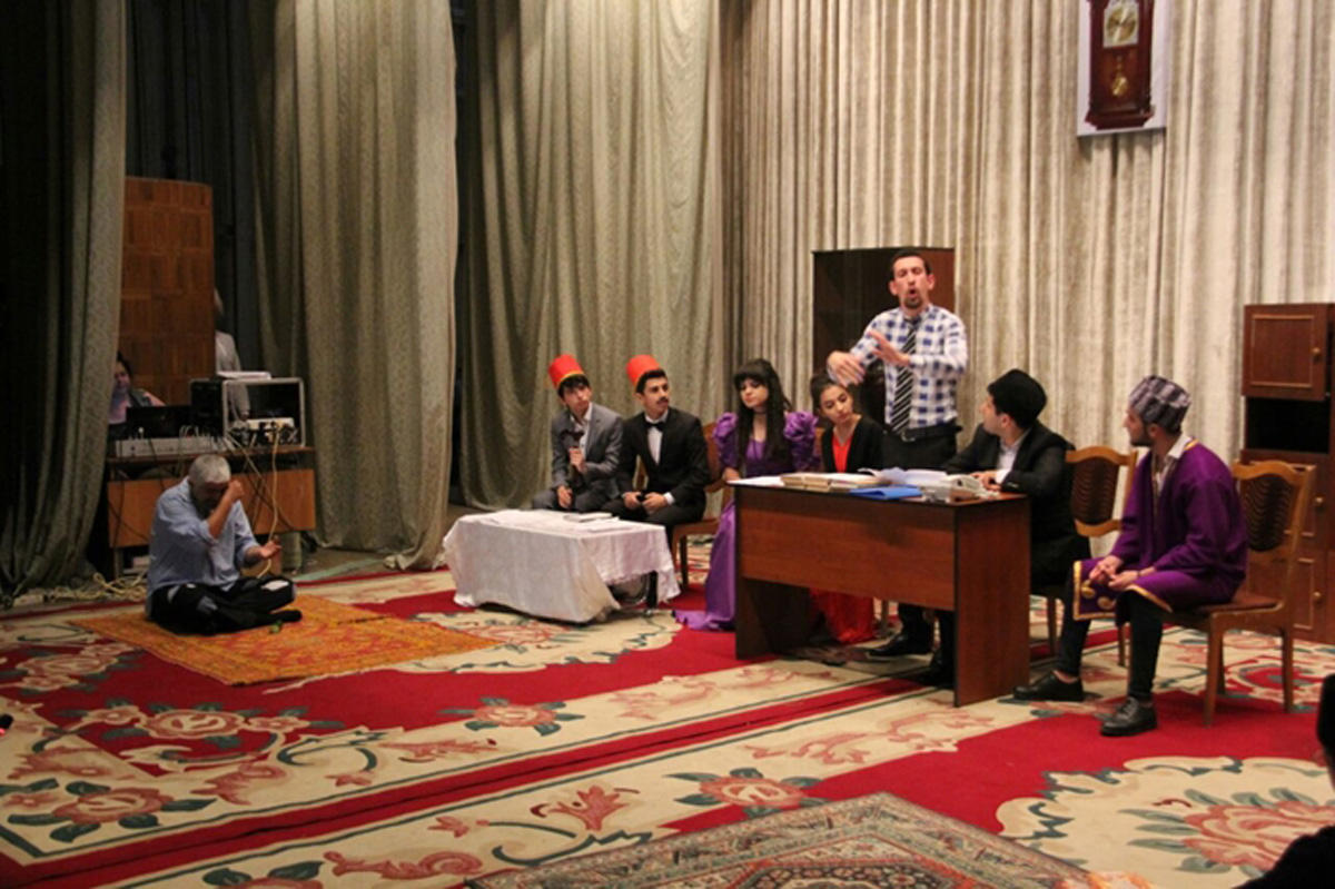 "Книга моей матери" для театралов (ФОТО)