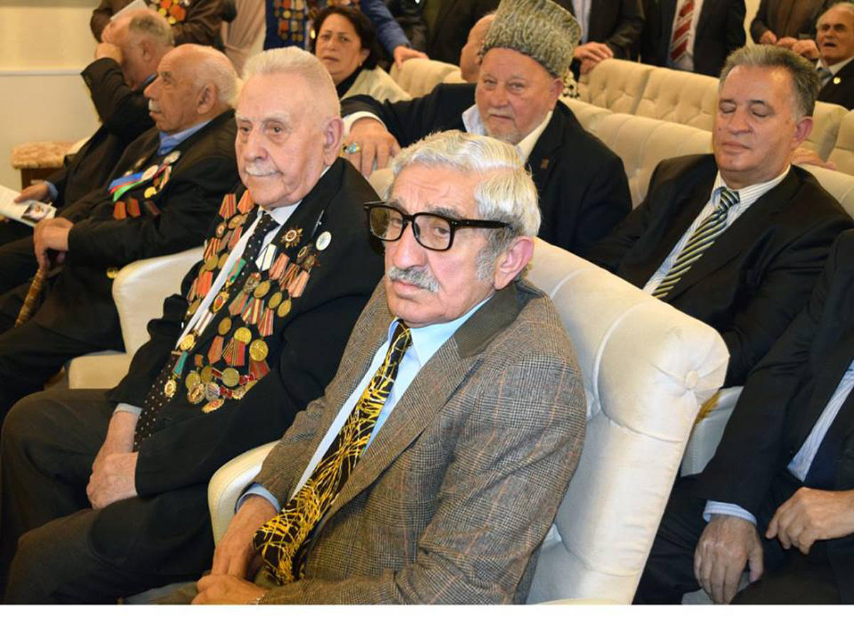 Васиф Бабаев награжден высшей медалью ветеранов (ФОТО)