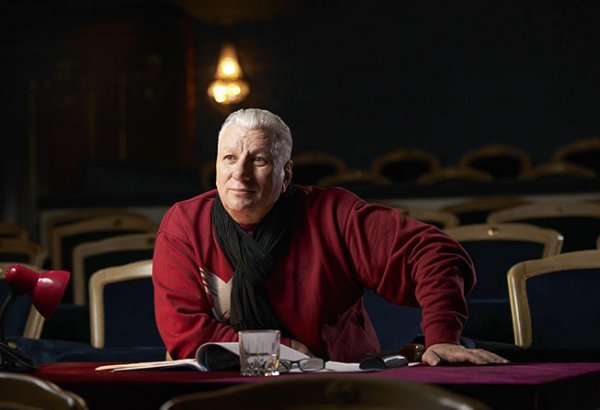 Возвращение к привычному образу жизни, открытие театров  во многом зависит от вакцинации граждан – Алигисмет Лалаев (ВИДЕО)