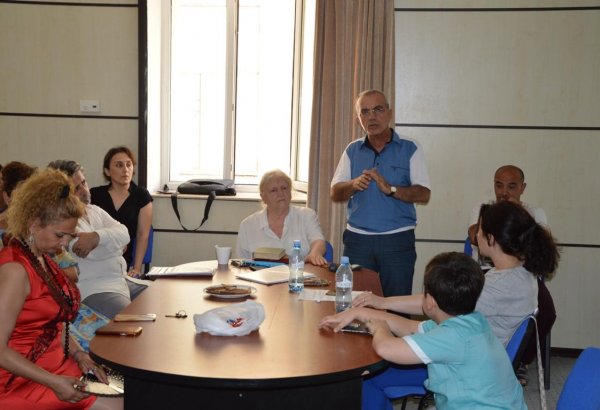 В Баку в декабре планируется "Убийство в сумасшедшем доме" (ФОТО)