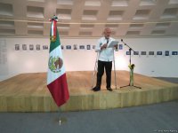 В Баку прошла фотовыставка, посвященная Фриде Кало и Диего Ривере (ФОТО)