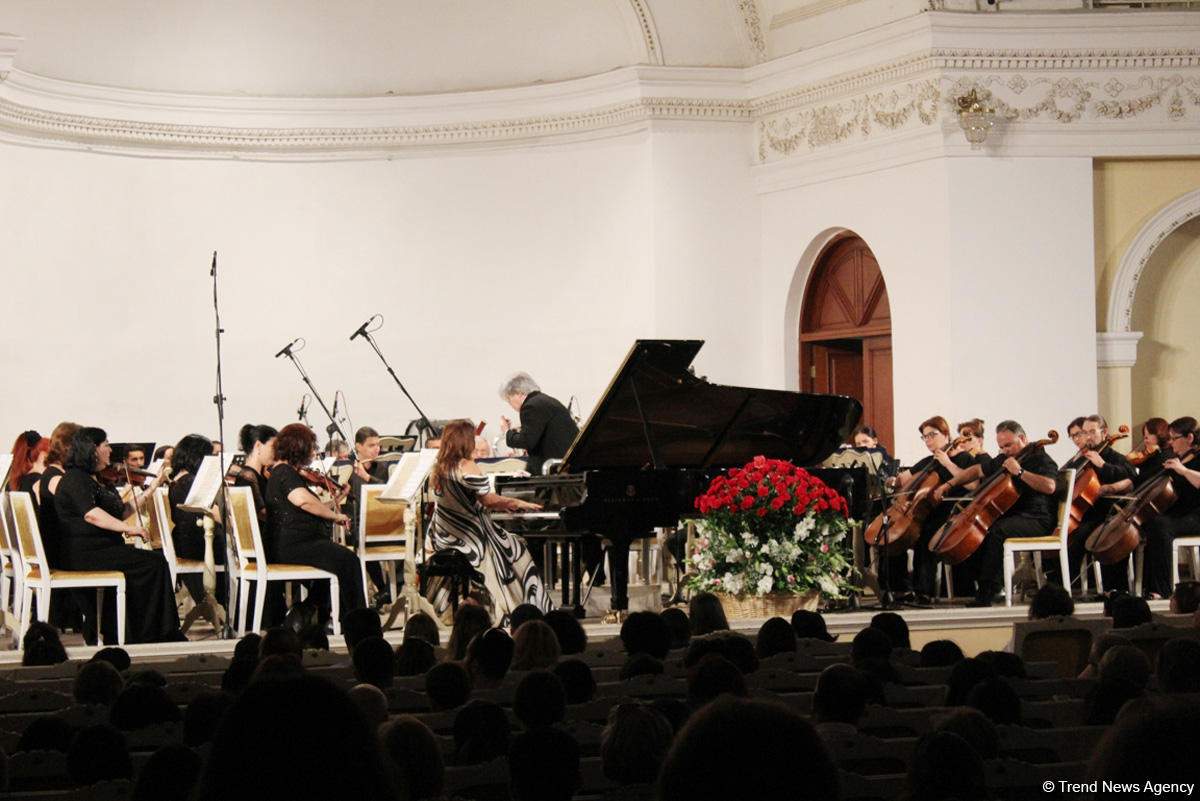 Азербайджанские пианисты-виртуозы посвятили концерт Сергею Рахманинову (ФОТО)