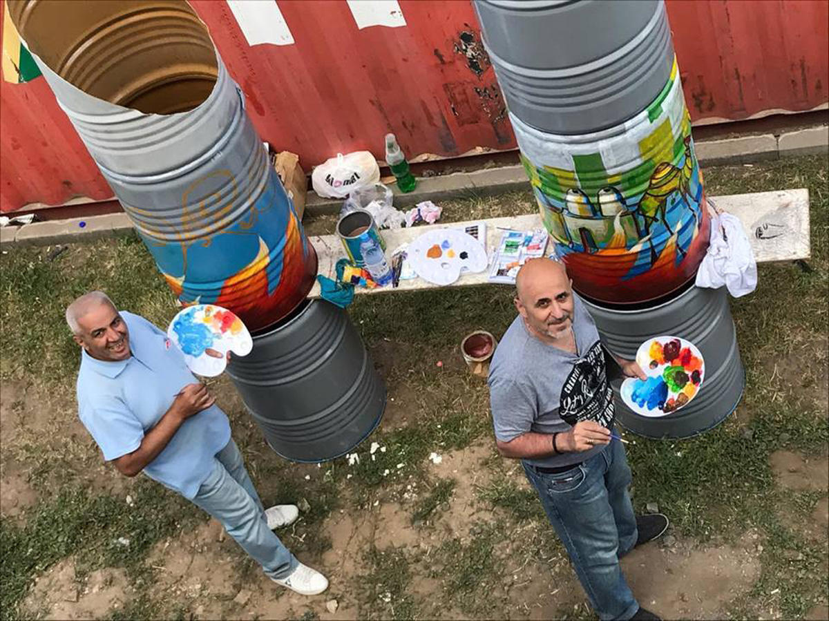 Креативные бочки из Азербайджана удивили гостей фестиваля в Казахстане (ФОТО)