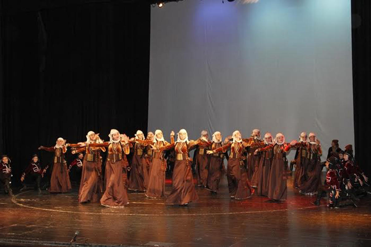 В Баку проходит Международный фестиваль фольклорного танца (ФОТО)