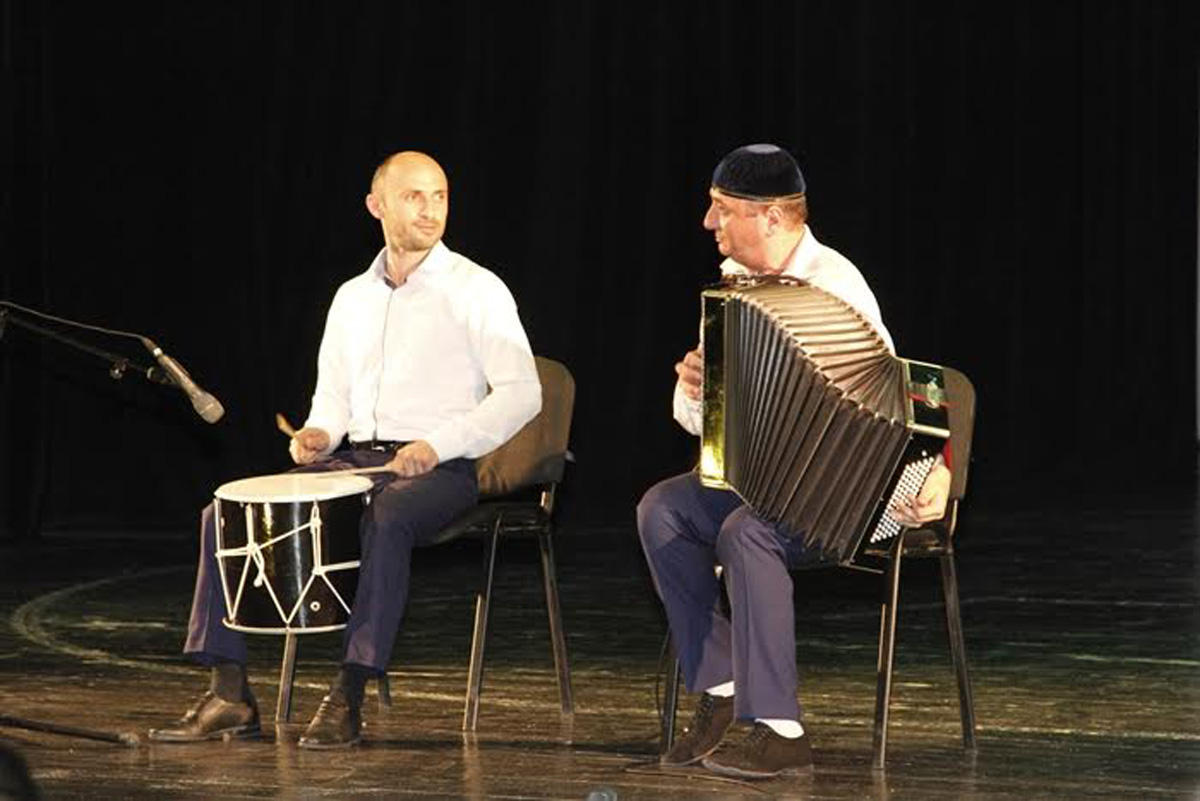 В Баку проходит Международный фестиваль фольклорного танца (ФОТО)