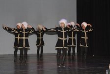 В Баку проходит Международный фестиваль фольклорного танца (ФОТО)