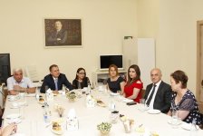 В Баку проходит Международный фестиваль фольклорного танца (ФОТО)