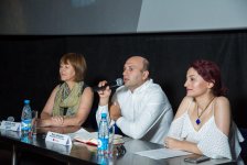 Уникальное кинопутешествие в Баку - километровые очереди, часы ожидания   (ВИДЕО, ФОТО)