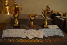 Лето в Баку: одни отдыхают, другие - напрягают мозговые извилины (ФОТО)