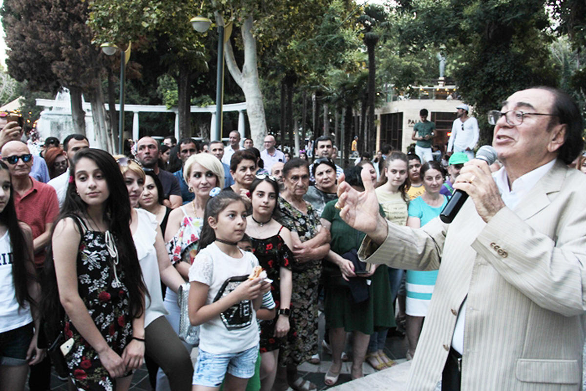 Азербайджанские звезды в проекте Retro Bakı (ФОТО)