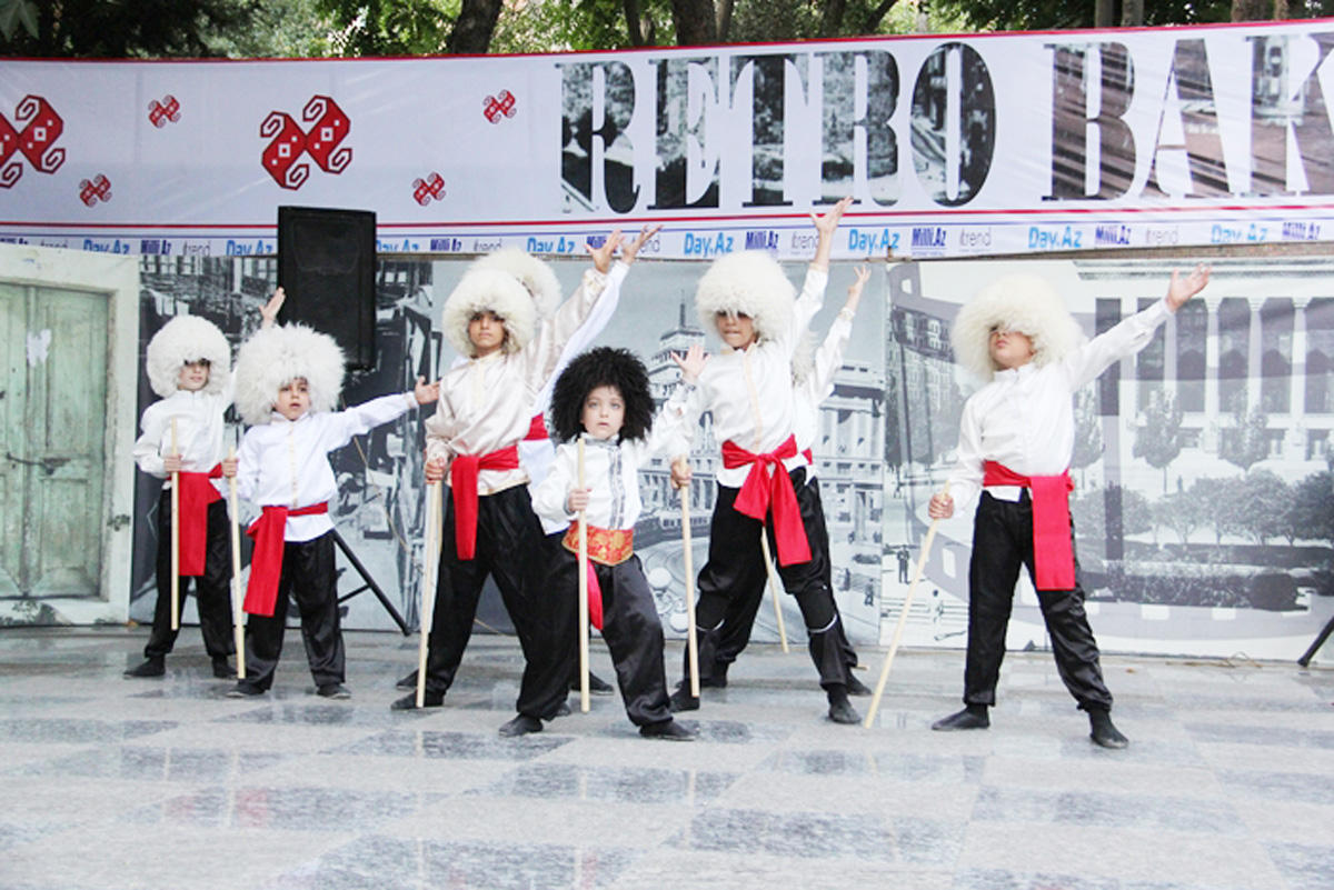 Азербайджанские звезды в проекте Retro Bakı (ФОТО)