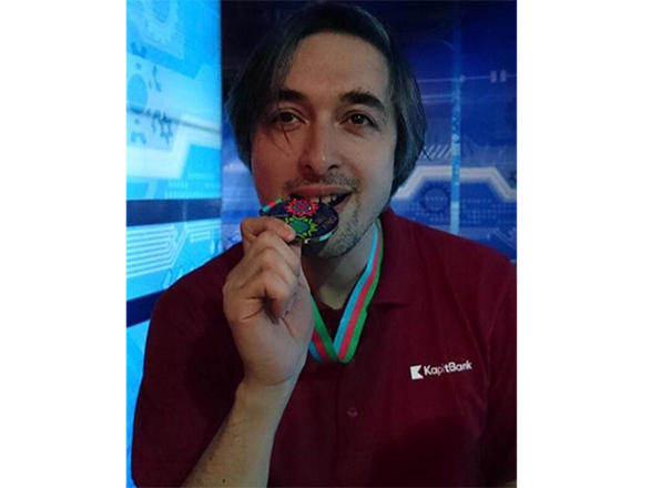 Ровшан Аскеров возвращается на Брэйн-ринг