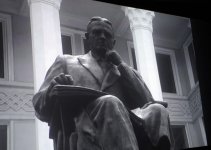 90-летний выдающийся скульптор Токай Мамедов принимает поздравления (ФОТО)