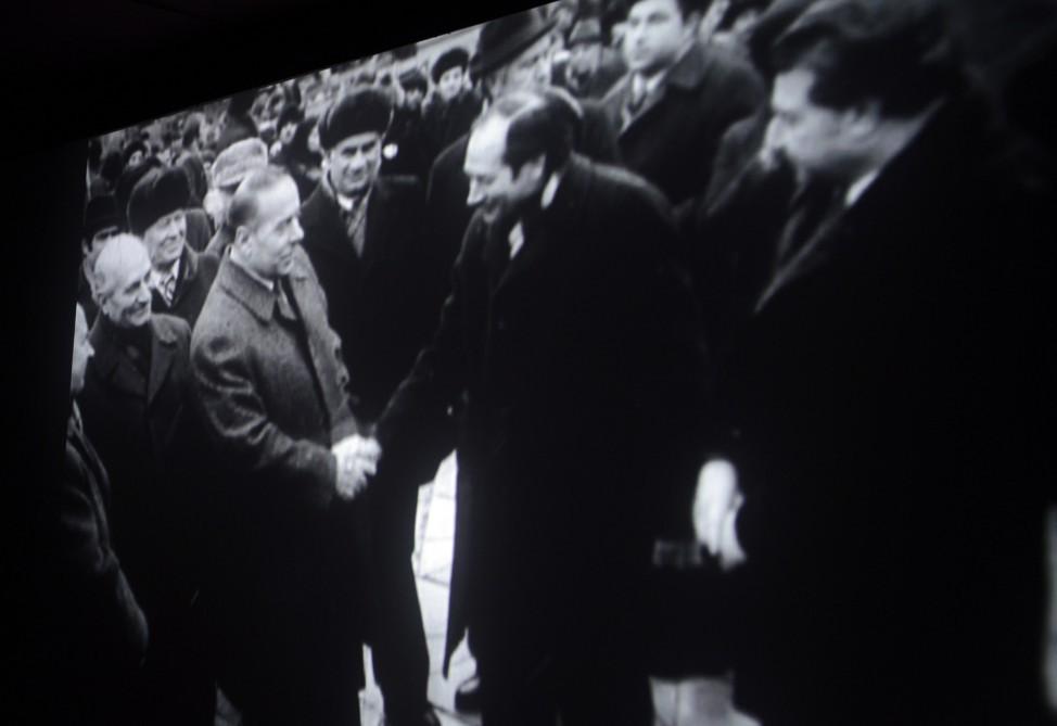 90-летний выдающийся скульптор Токай Мамедов принимает поздравления (ФОТО)