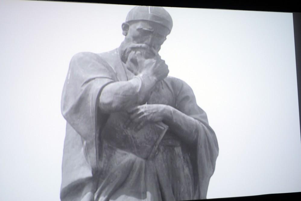 90-летний выдающийся скульптор Токай Мамедов принимает поздравления (ФОТО)