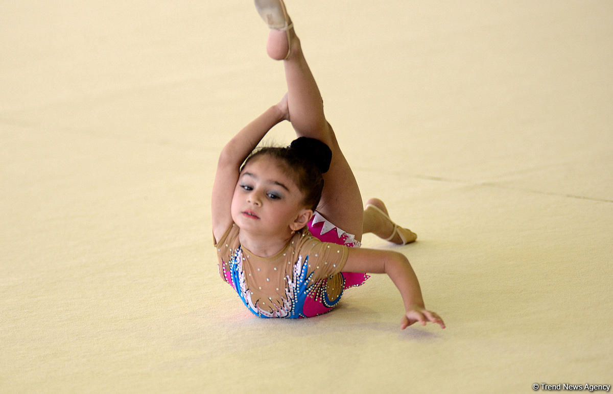 В Баку проходит открытое первенство Шагана по художественной гимнастике (ФОТО)