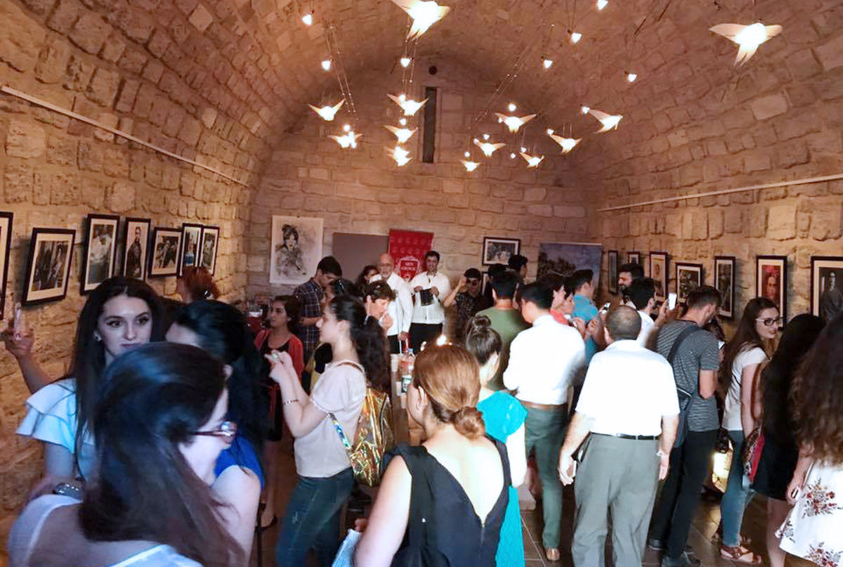 Баку-Мехико: Полет на искалеченных крыльях Фриды Кало (ФОТО)