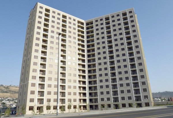 "Купчие" на квартиры во втором доме журналистов в Баку вручат владельцам в ближайшие дни — госкомитет