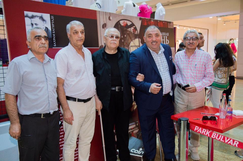 "Непридуманная жизнь" Бахрама Багирзаде побила рекорд: "До сих пор болят пальцы"  (ФОТО)