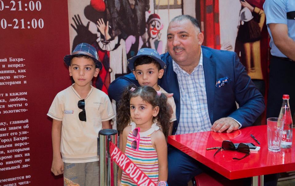 Очень трогательно! Молитвы детей: Дядя Бахрам, мы вас очень любим и ждем! (ВИДЕО, ФОТО)