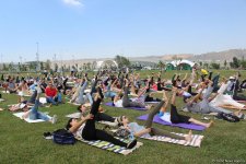 В Баку прошел грандиозный Фестиваль йоги на открытом воздухе (ФОТО)
