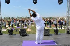 В Баку прошел грандиозный Фестиваль йоги на открытом воздухе (ФОТО)