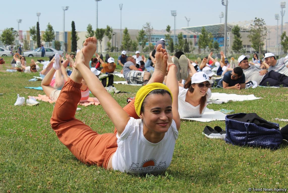 В Баку прошел грандиозный Фестиваль йоги на открытом воздухе (ФОТО)