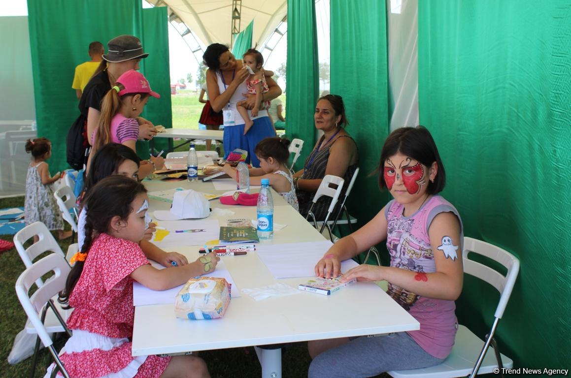 В Баку прошел грандиозный Фестиваль йоги на открытом воздухе (ФОТО)