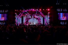 Потрясающий фестиваль "ЖАРА" в Баку – день первый. Фейерверк ярких эмоций! (ФОТО)