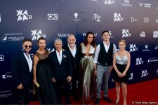 "Люблю Баку, поэтому приехал с семьей" – участник фестиваля "ЖАРА" Олег Газманов (ФОТО)