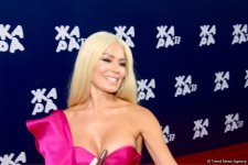 Фэшн-партнер "ЖАРЫ" Белла Потемкина показала Баку песней Бриллиант Дадашовой (ВИДЕО, ФОТО)