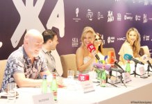 Российские звезды – участники фестиваля "ЖАРА-2017" восхищены Баку: пресс-конференция (ФОТО)