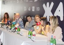 Российские звезды – участники фестиваля "ЖАРА-2017" восхищены Баку: пресс-конференция (ФОТО)