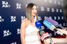 Звезды на красной дорожке международного фестиваля "ЖАРА" в Баку – день второй  (ФОТО)