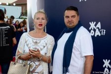 Самые яркие и запоминающиеся наряды на красной дорожке фестиваля "ЖАРА" (ФОТО)