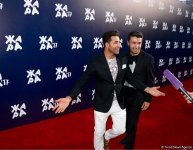 Звезды на красной дорожке международного фестиваля "ЖАРА" в Баку – день второй  (ФОТО)