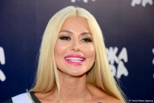 Фэшн-партнер "ЖАРЫ" Белла Потемкина показала Баку песней Бриллиант Дадашовой (ВИДЕО, ФОТО)