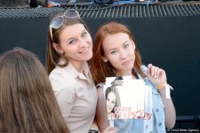 Звезды на красной дорожке международного фестиваля "ЖАРА" в Баку – день второй  (ФОТО)