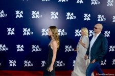 Звезды на красной дорожке международного фестиваля "ЖАРА" в Баку – день второй  (ФОТО)